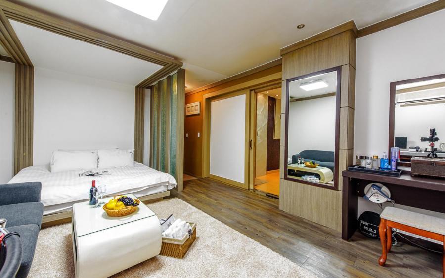 Mk Hotel Йосу Экстерьер фото