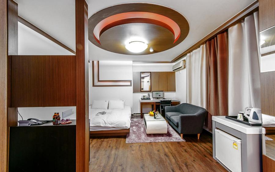 Mk Hotel Йосу Экстерьер фото